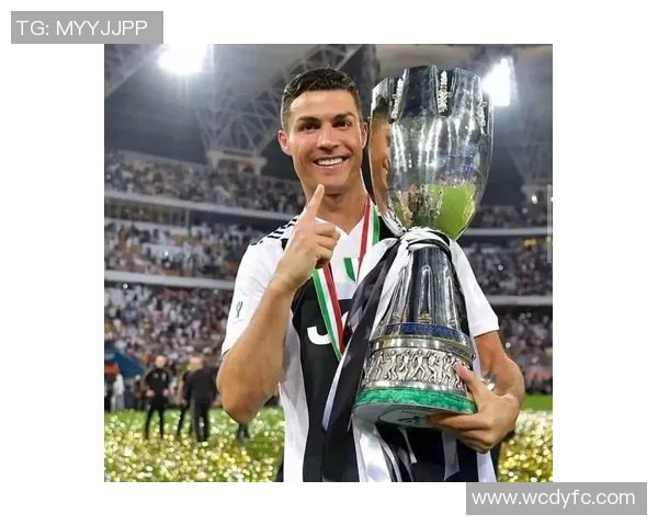 超好看足球明星屏保精选让你的手机桌面瞬间焕发活力与激情